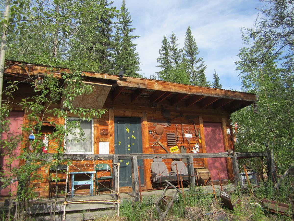 Dawson City River Hostel Exterior foto