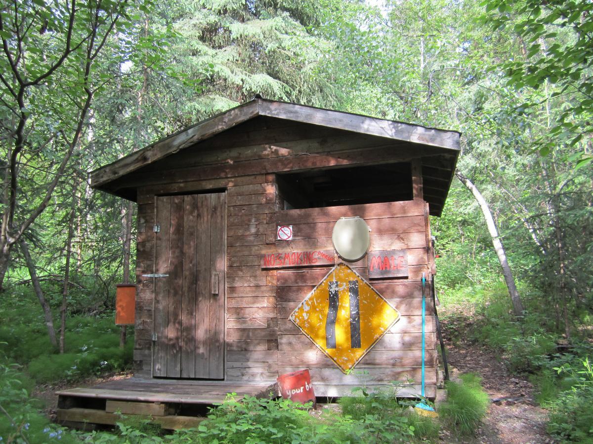 Dawson City River Hostel Exterior foto